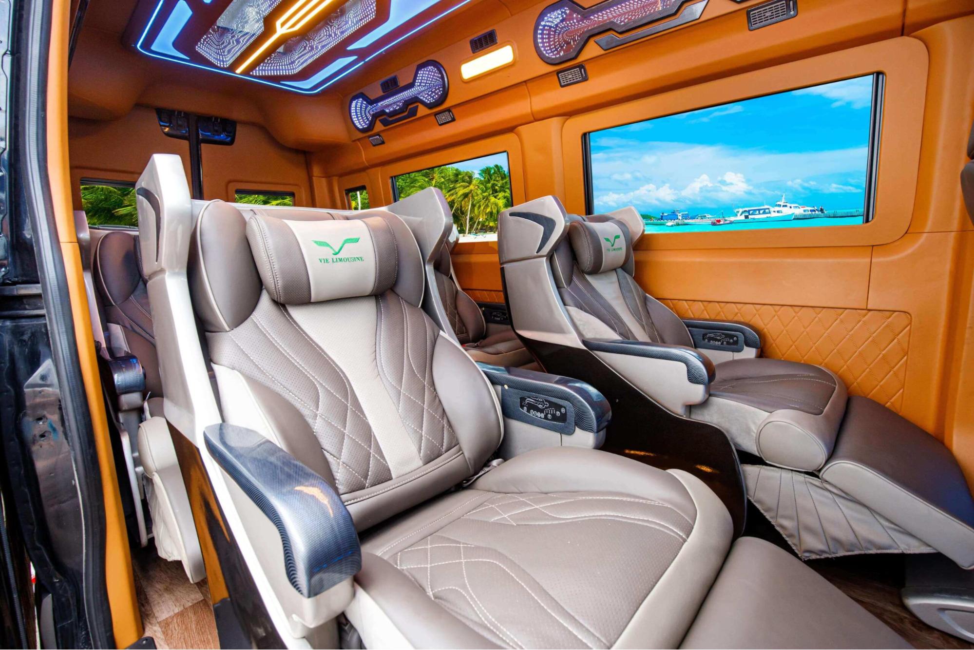 Vie Limousine sở hữu nội thất xe sang trọng, hiện đại (Nguồn: Internet)